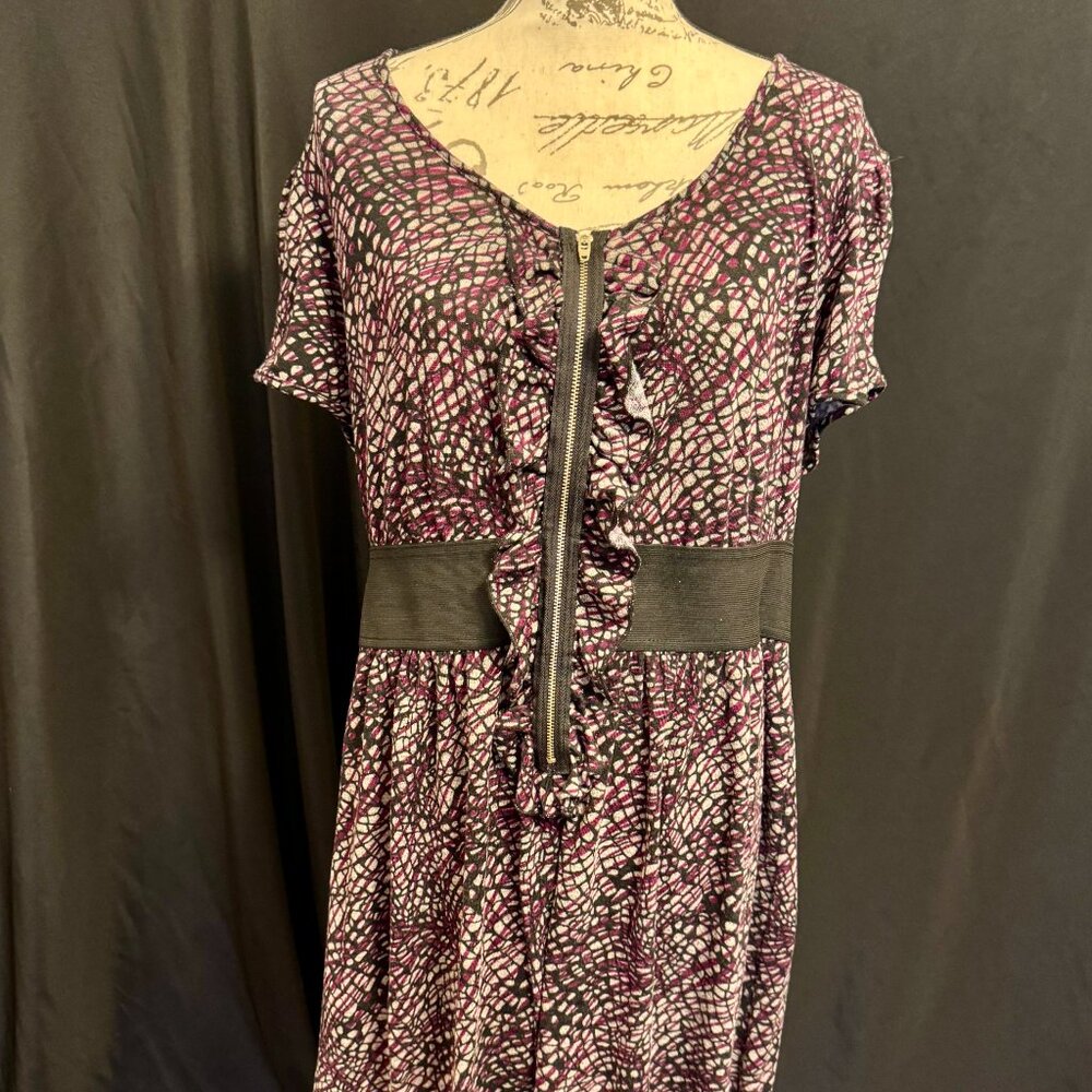 Torrid size 2X dress black / purple pattern